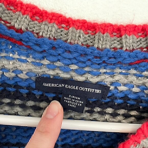 AMERICAN EAGLE Rainbow Navy Cream Striped Chunky Knit WOOL Etc Crew Neck Sweater - Picture 6 of 12